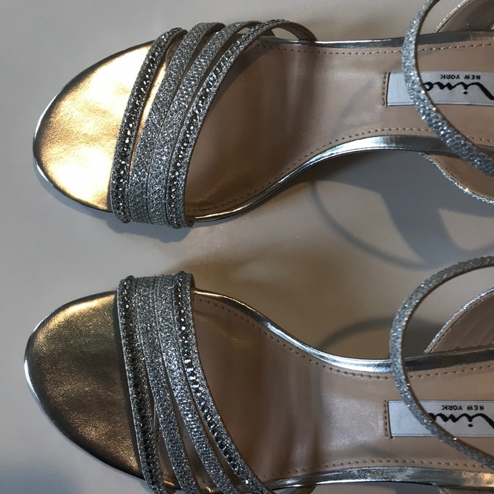 Shoes - Picture 2 of 7